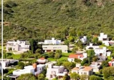 ESPECTACULAR LOTE EN BARRIO LOS QUEBRACHOS 